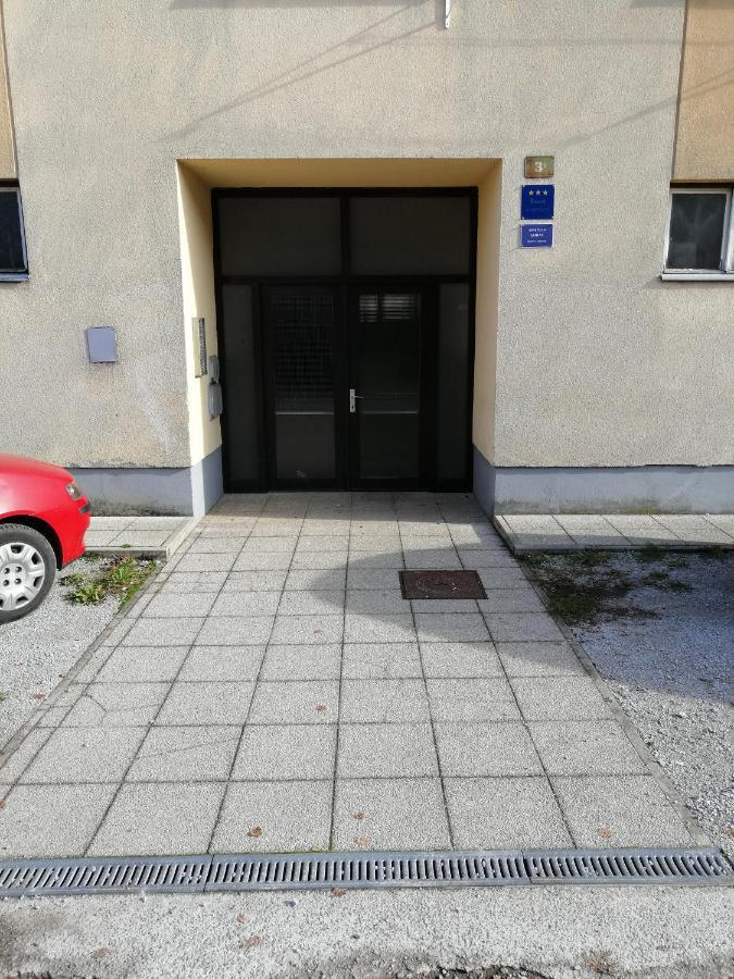 Apartman Gobac Karlovac Zewnętrze zdjęcie